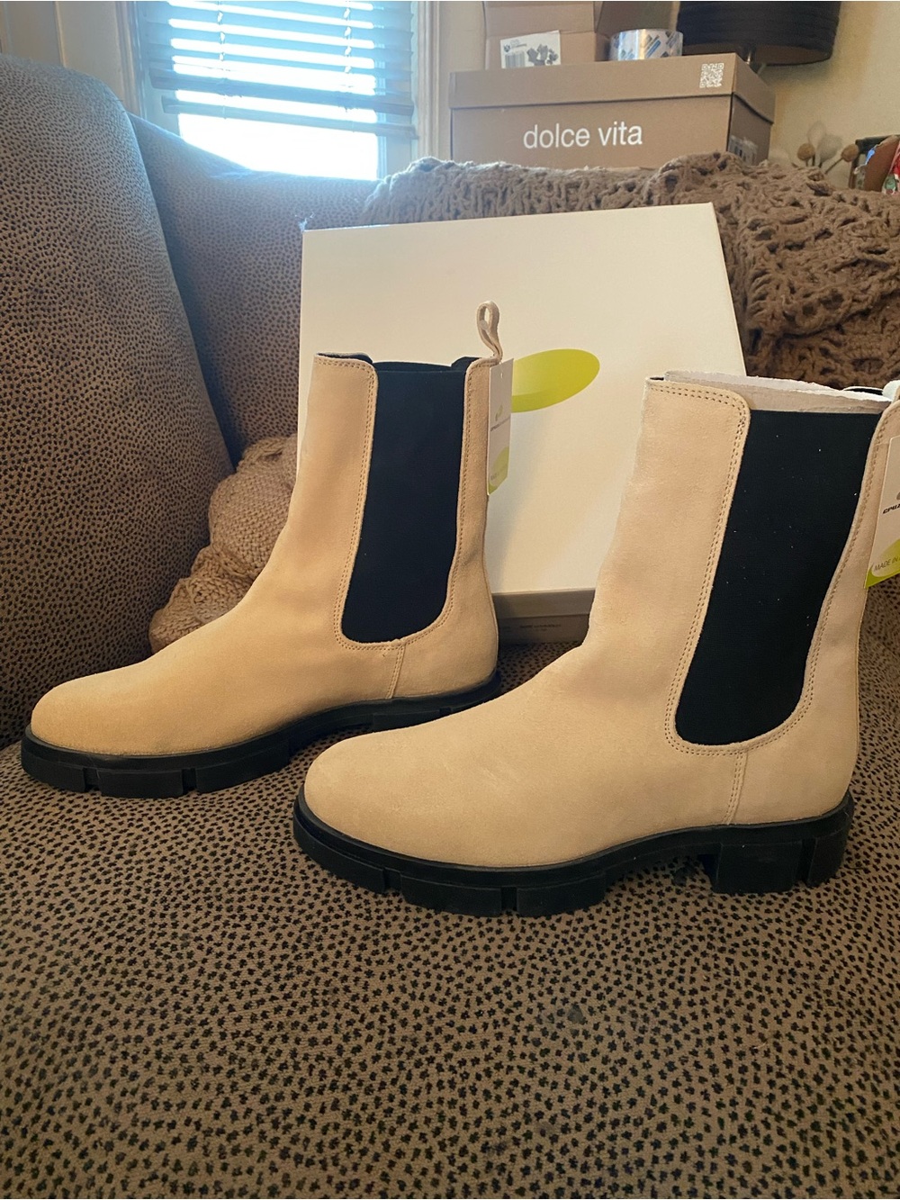 Free People Cruza genuine suede leather boots 8 NIB